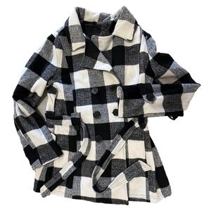 JouJou black and White Plaid Winter Coat w/ Belted Waist, lined. Size Medium